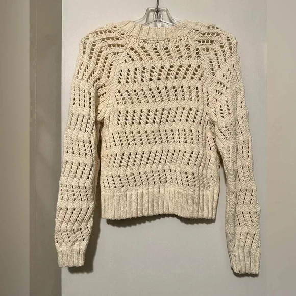 American Eagle cream sweater size S - Picture 2 of 4